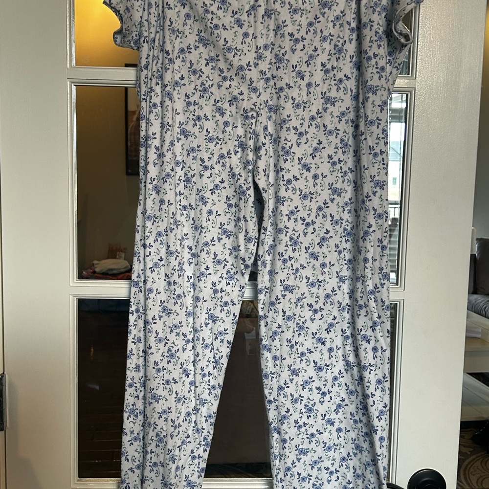 Karen Neuburger Encore two piece pajamas, Size Medium, color: white/blue - Picture 6 of 7